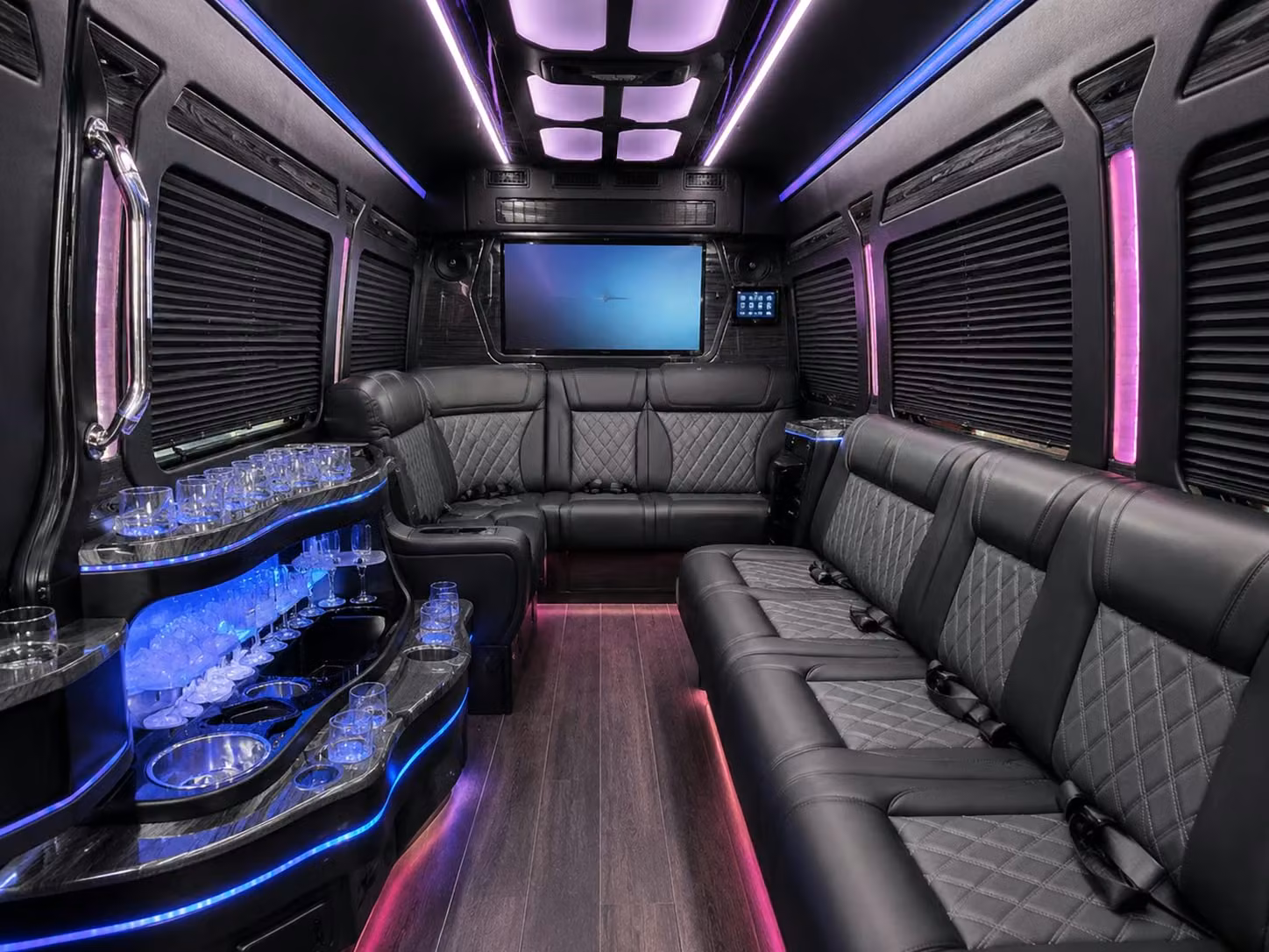 bus rental options for plantation trips