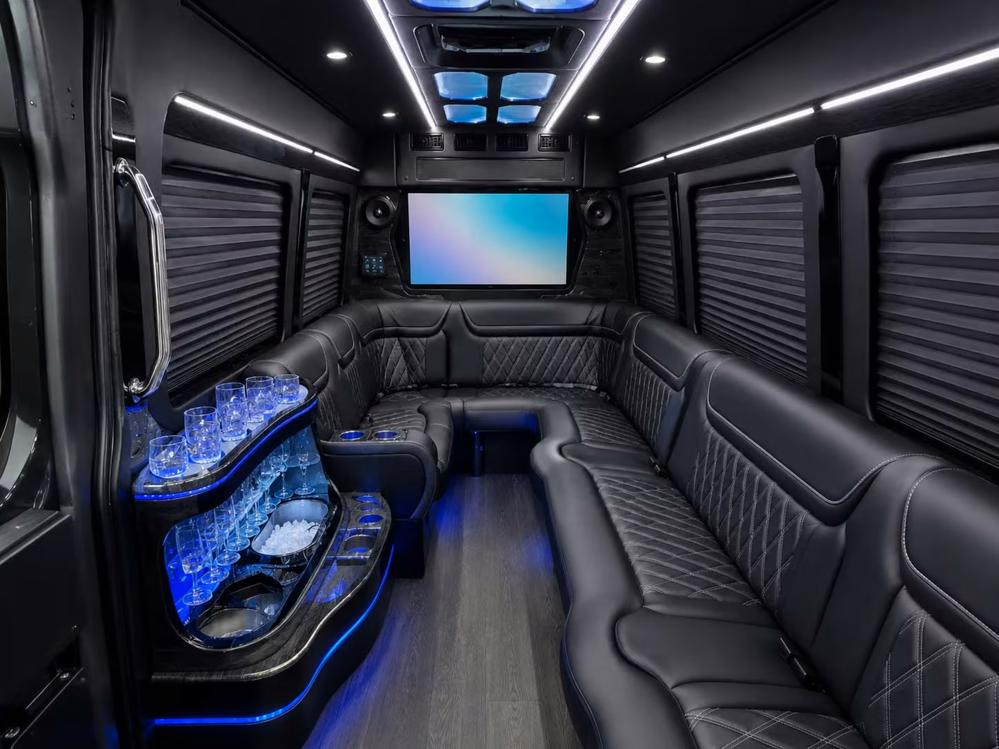 charterbusplantation com helps you coordinate airport transfers for out of town wedding guests in plantation