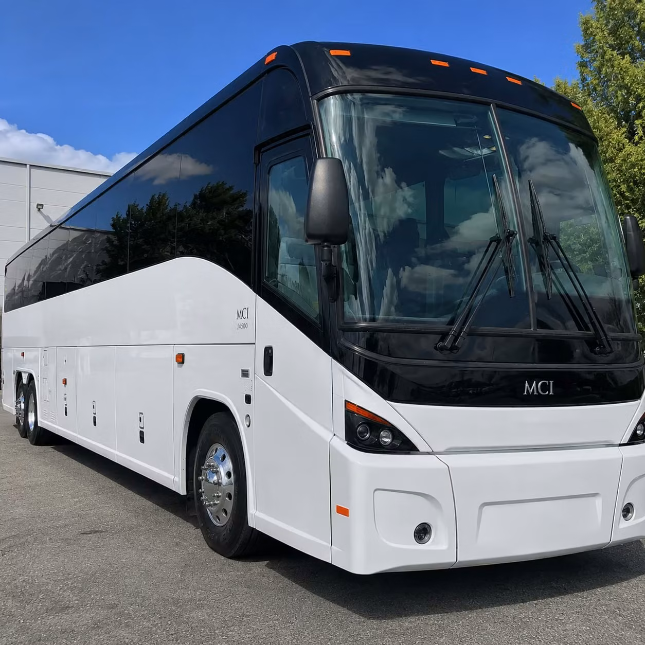 dependable bus rentals for law enforcement emergency services groups in plantation