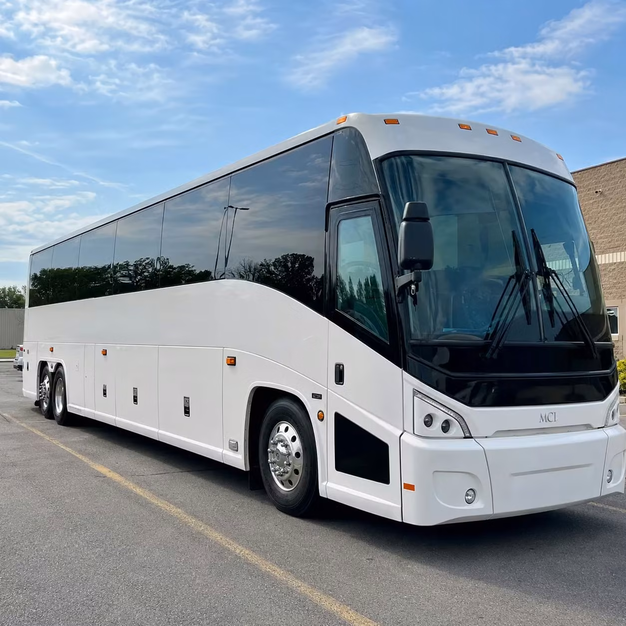 plantation charter bus rentals for long distance and multi stop field trips